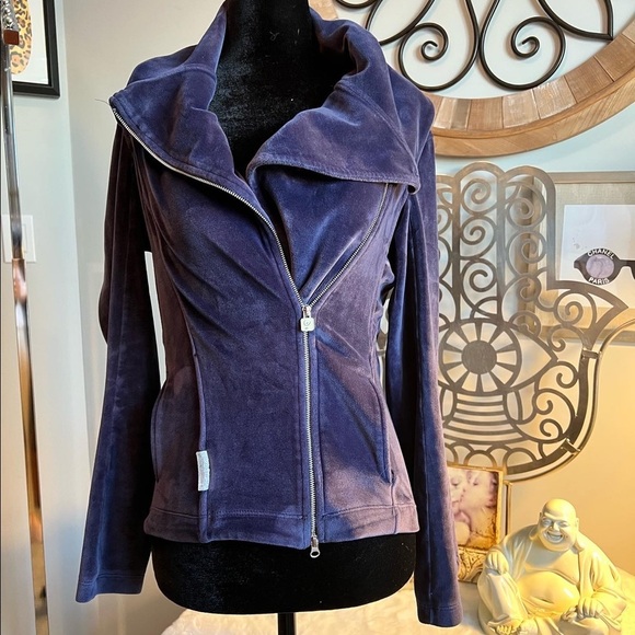 Freddy Active Wear Cowl Neck - Picture 9 of 9